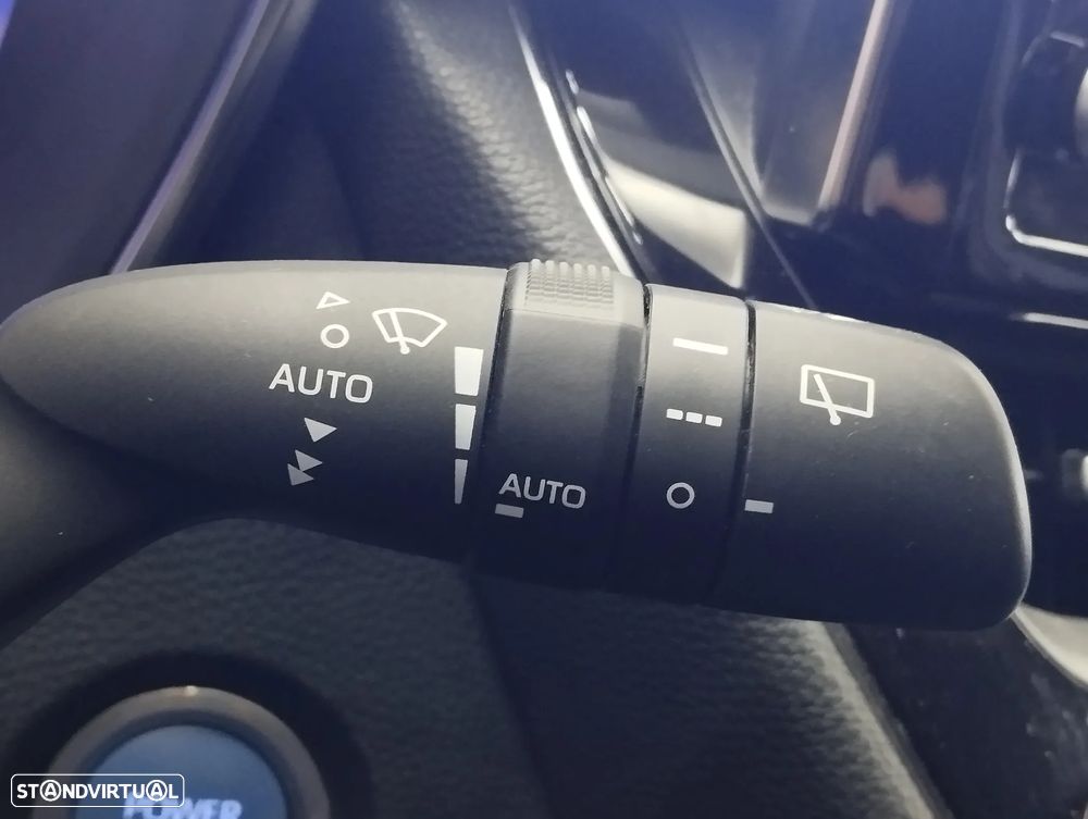 Toyota Corolla 1.8 Hybrid Comfort+P.Sport - 23