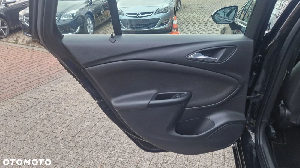 Opel Astra 1.6 BiTrb D (CDTI) Start/Stop Innovation - 29