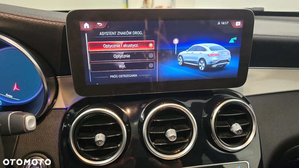 Mercedes-Benz GLC 300 d 4Matic 9G-TRONIC AMG Line Plus - 35