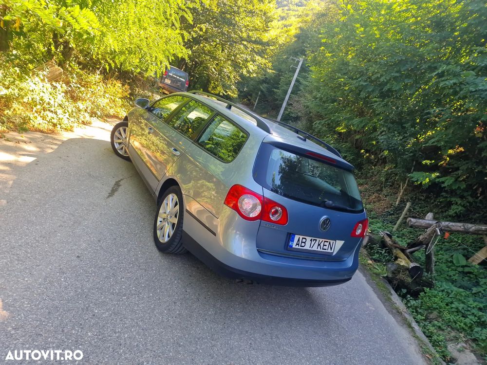 Volkswagen Passat 1.9 TDI DPF Comfortline - 4