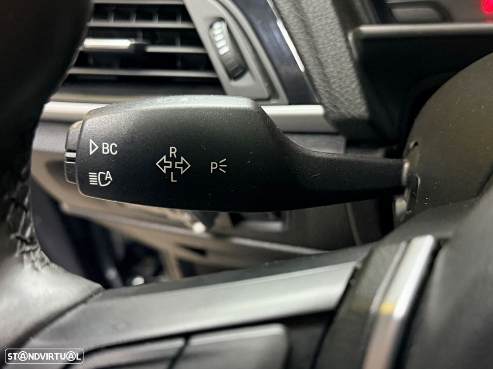 BMW 118 d Pack M - 20