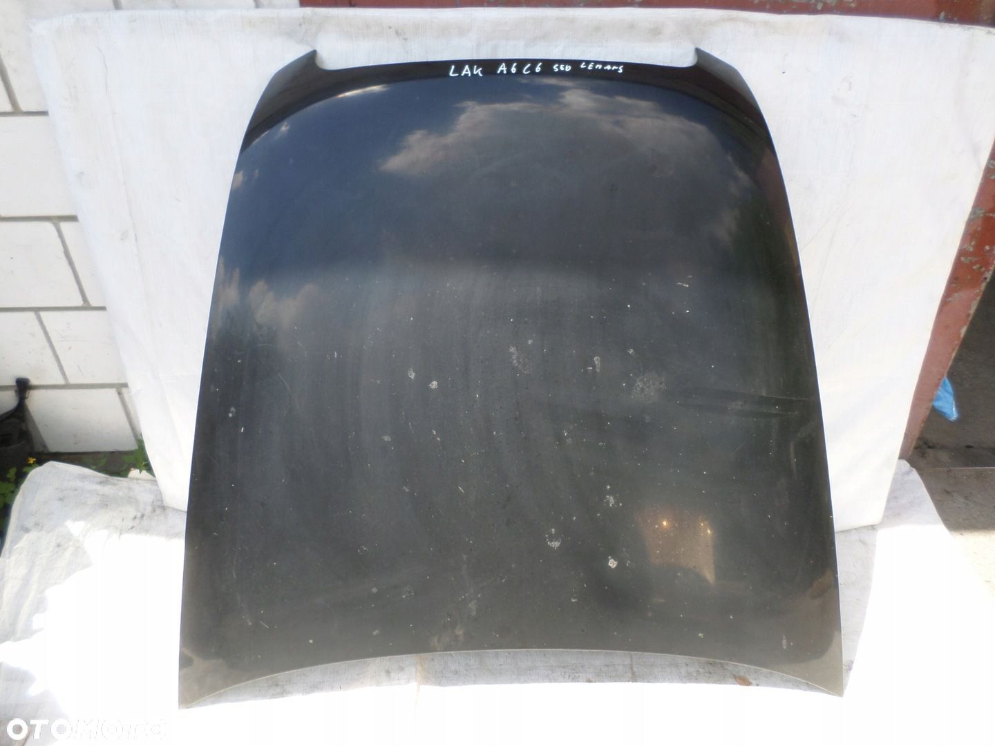 MASKA POKRYWA SILNIKA AUDI A6 C6 - 1