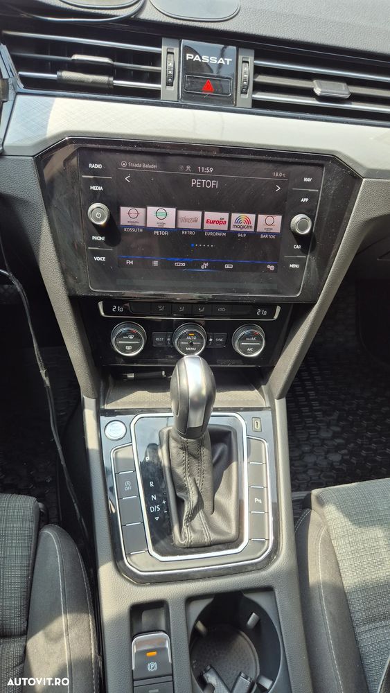 Volkswagen Passat - 10