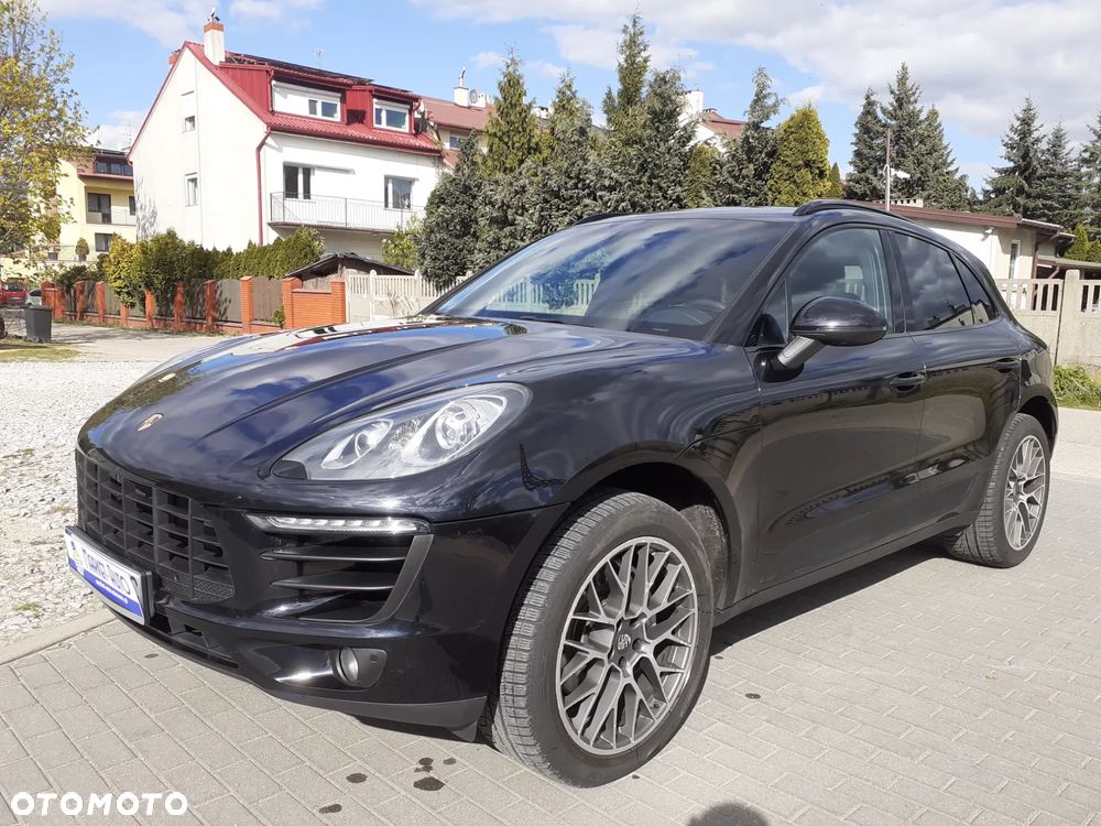 Porsche Macan - 1