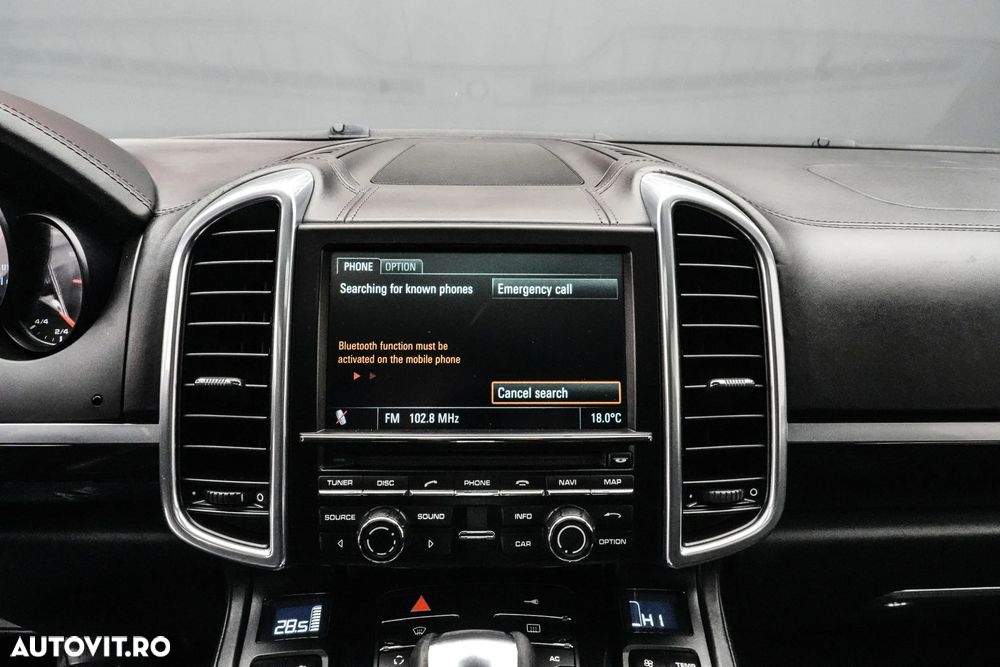 Porsche Cayenne 3.0 L V6 - 21