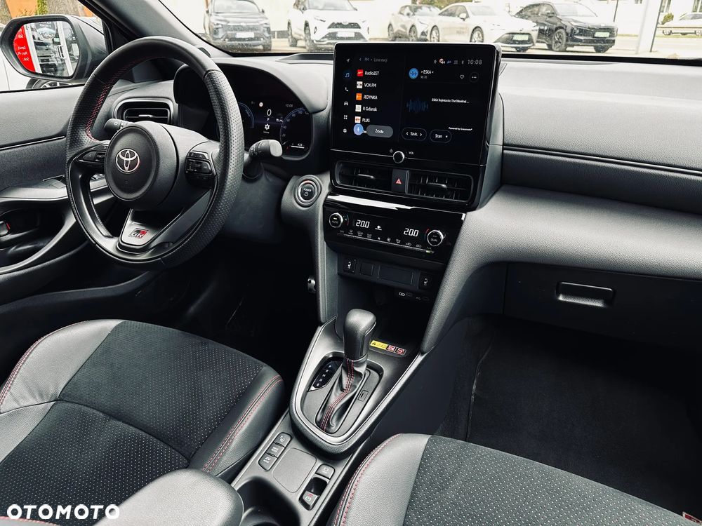 Toyota Yaris Cross Hybrid 1.5 GR Sport - 16