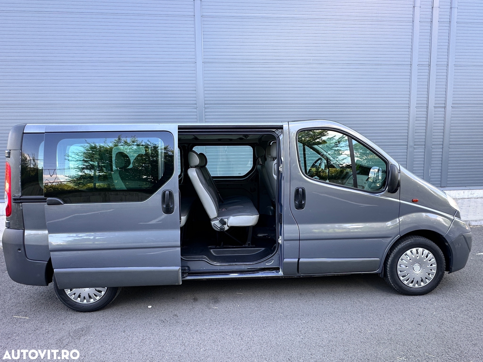 Opel Vivaro 2.0 CDTI L2H1 DPF Design Edition - 17