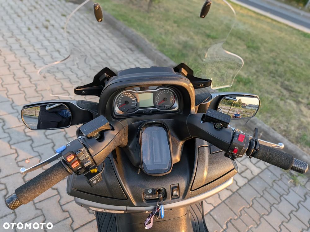 Suzuki Burgman - 15