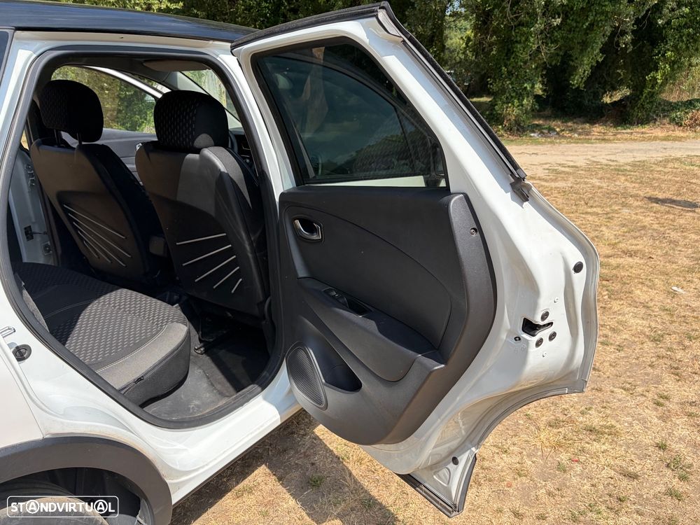 Renault Captur 0.9 TCE Exclusive - 17
