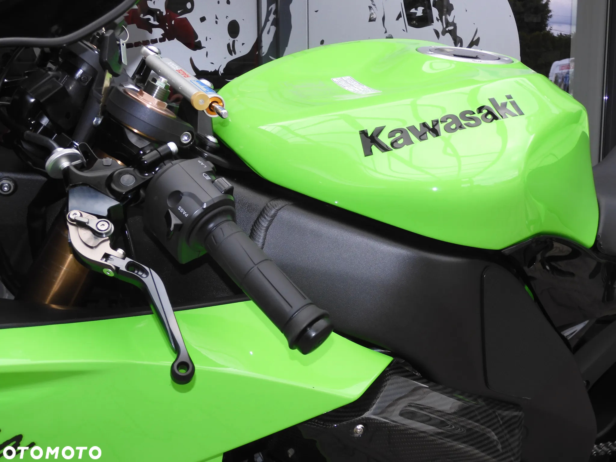Kawasaki Ninja - 23