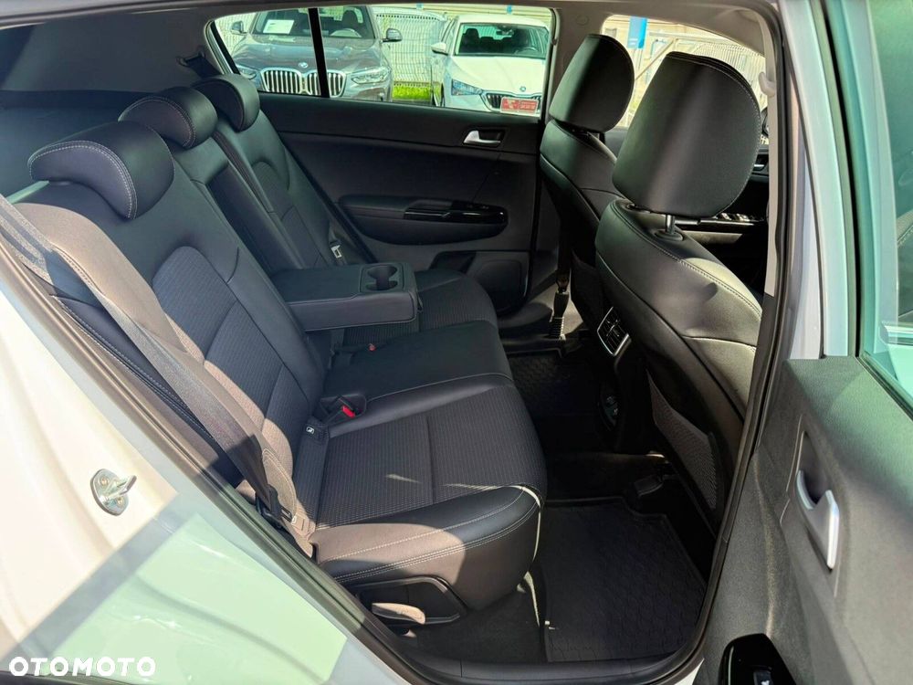 Kia Sportage 1.6 T-GDI Black Edition 2WD DCT - 16