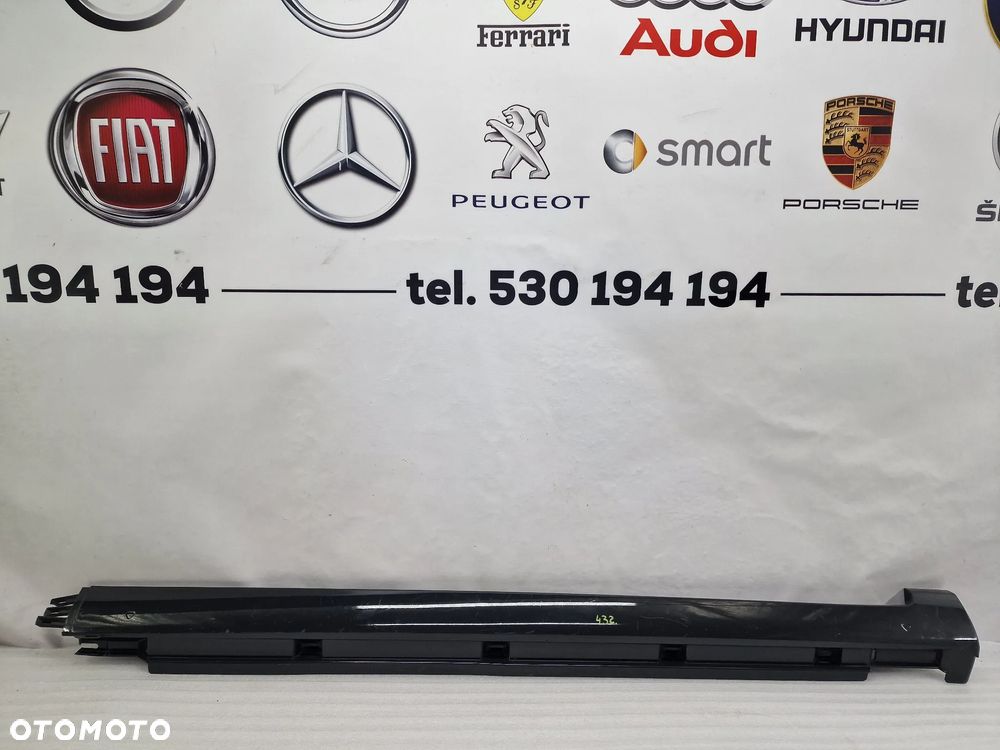 VW PASSAT B7 3AA 10- PRAWA LISTWA PROGOWA / NAKŁADKA PROGU , NR 3AA853092C / 3AA853856 , NR AUKCJI PR432 - 1