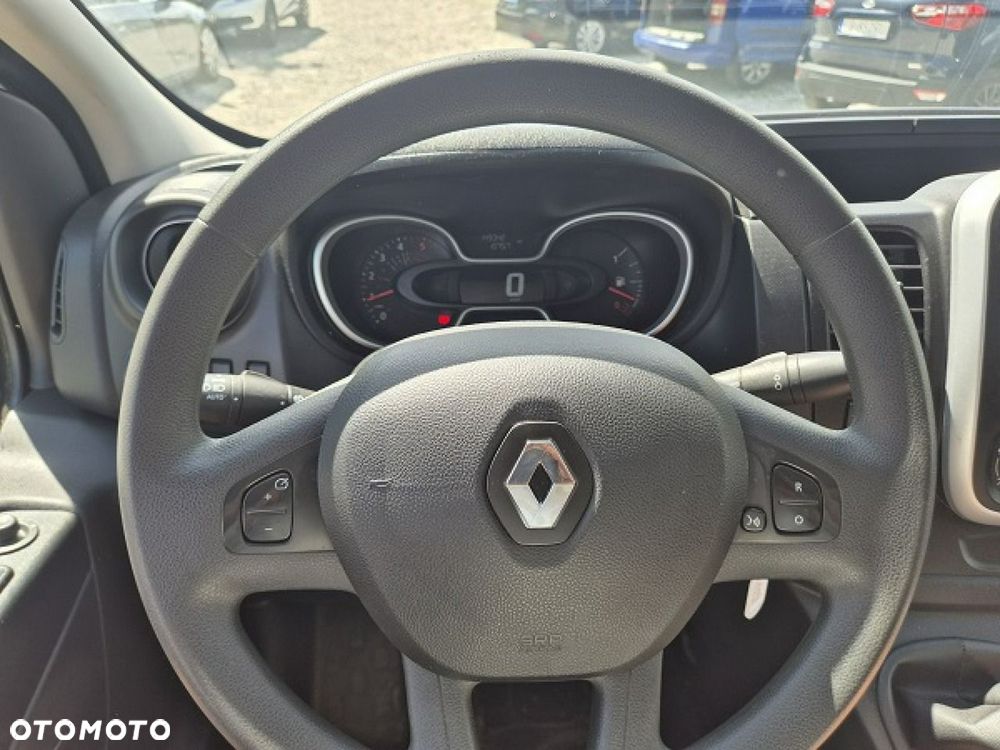 Renault Trafic - 10