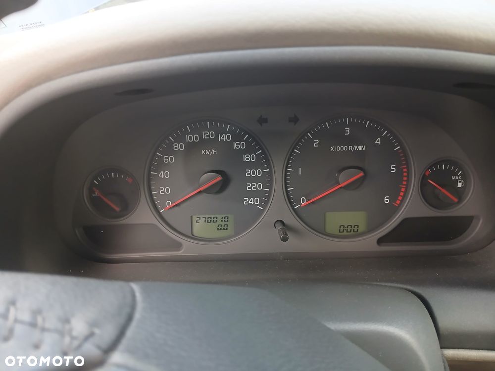 Volvo V40 1.9D - 7