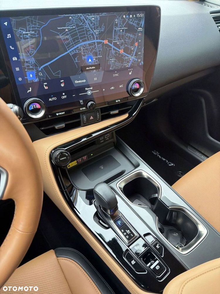 Lexus NX 350h Prestige AWD - 16