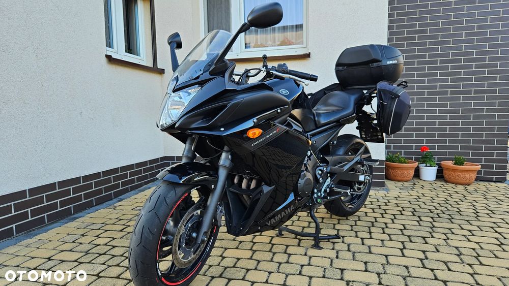 Yamaha XJ - 8