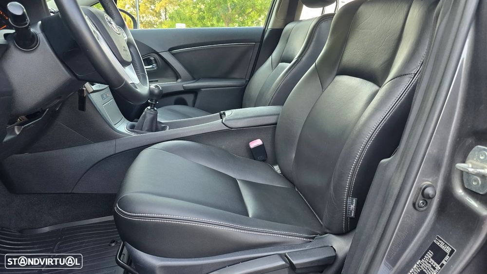 Toyota Avensis SD 2.0 D-4D Exclusive +Pele+GPS - 36
