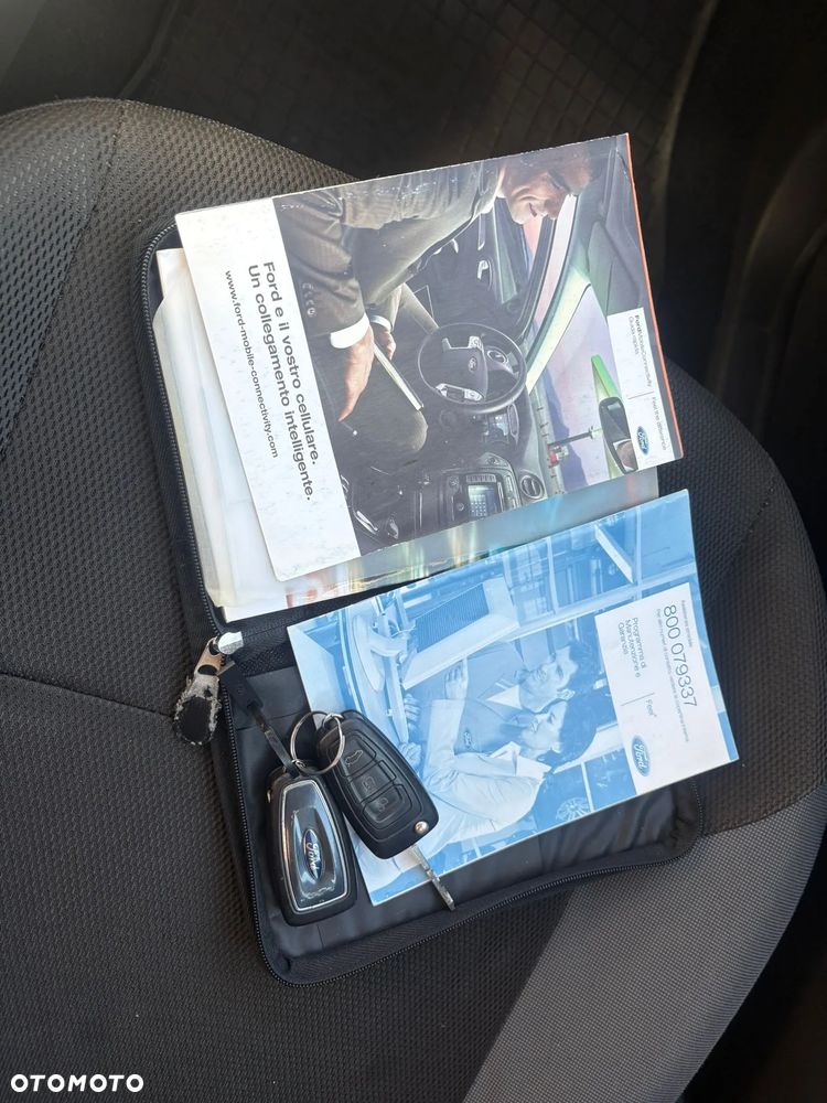 Ford Focus 1.6 Trend - 36