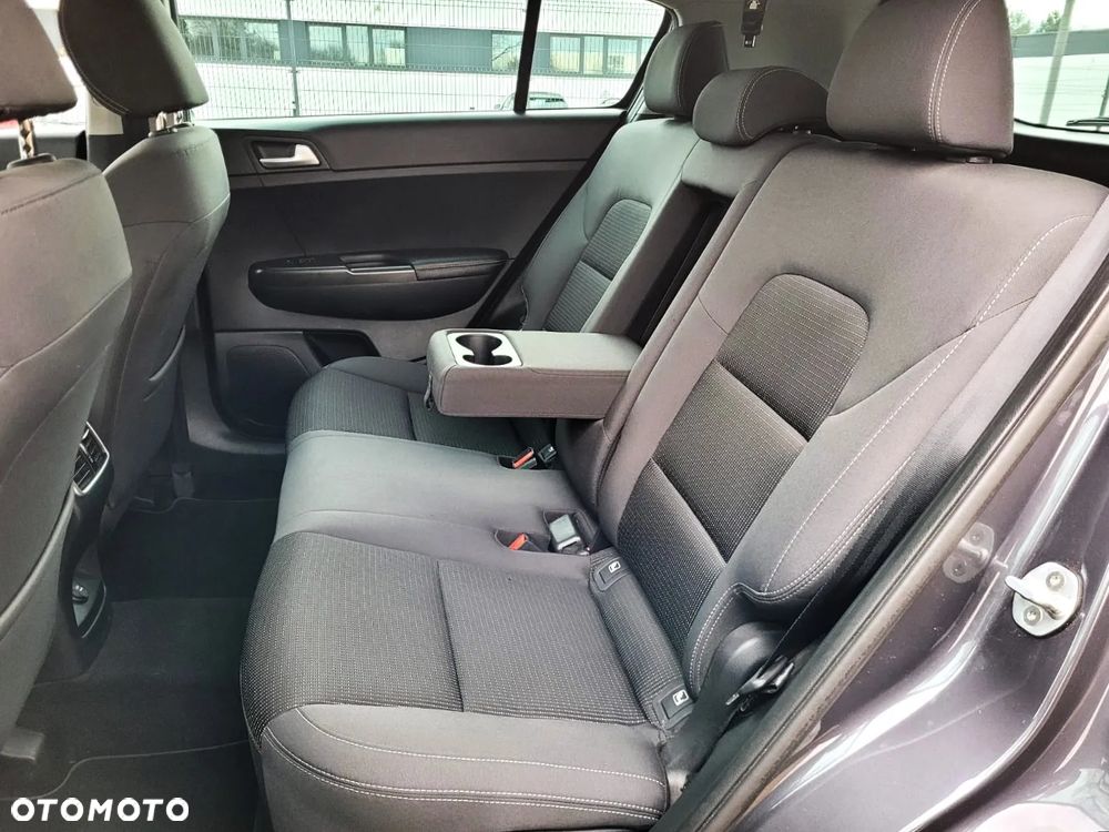 Kia Sportage 1.6 GDI Black Edition 2WD - 40