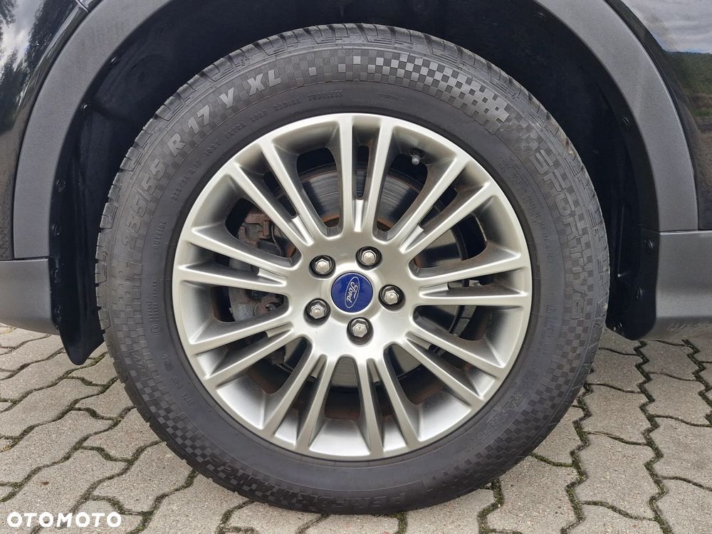 Ford Kuga 2.0 TDCi 2x4 Titanium - 30