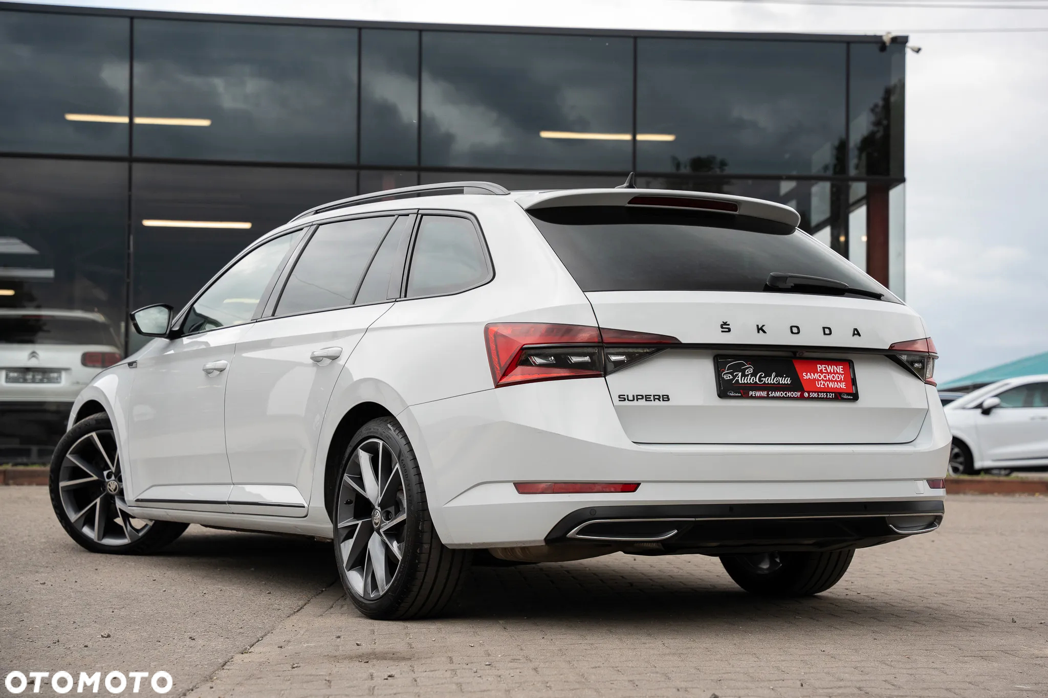 Skoda Superb 2.0 TDI DSG Sportline - 10