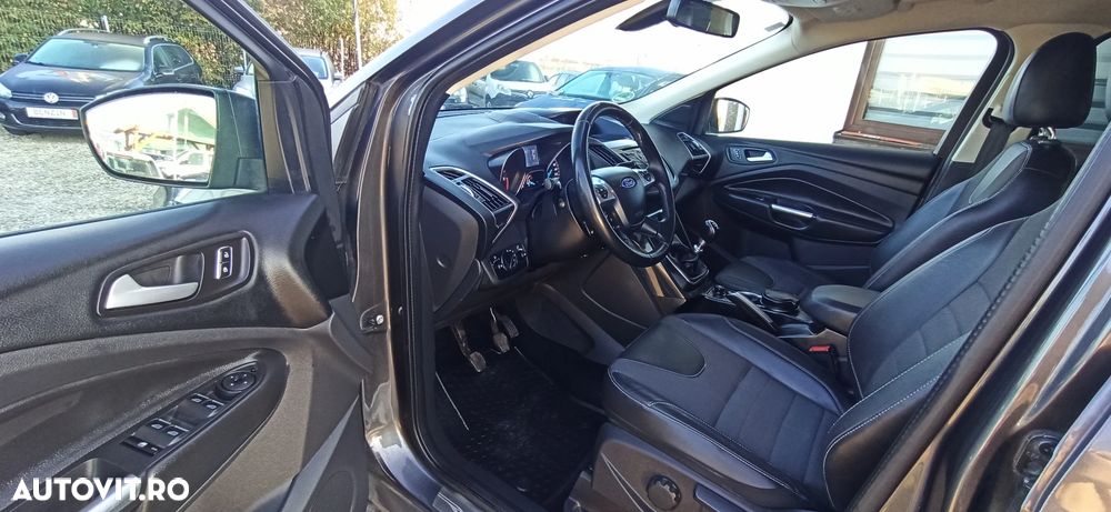 Ford Kuga - 10