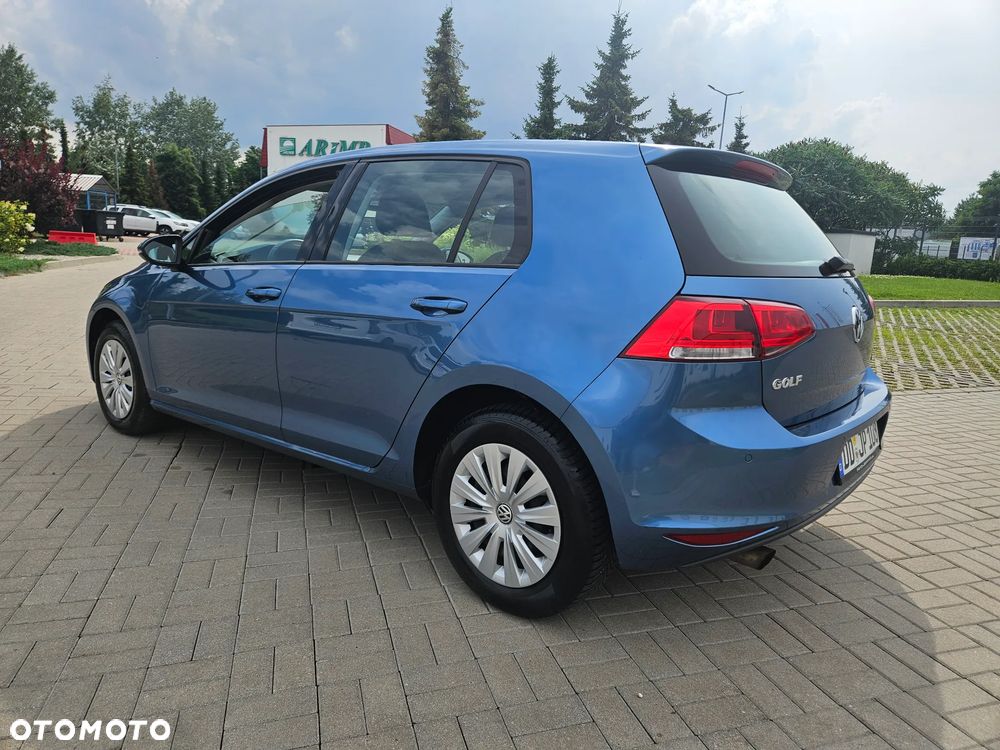 Volkswagen Golf - 11