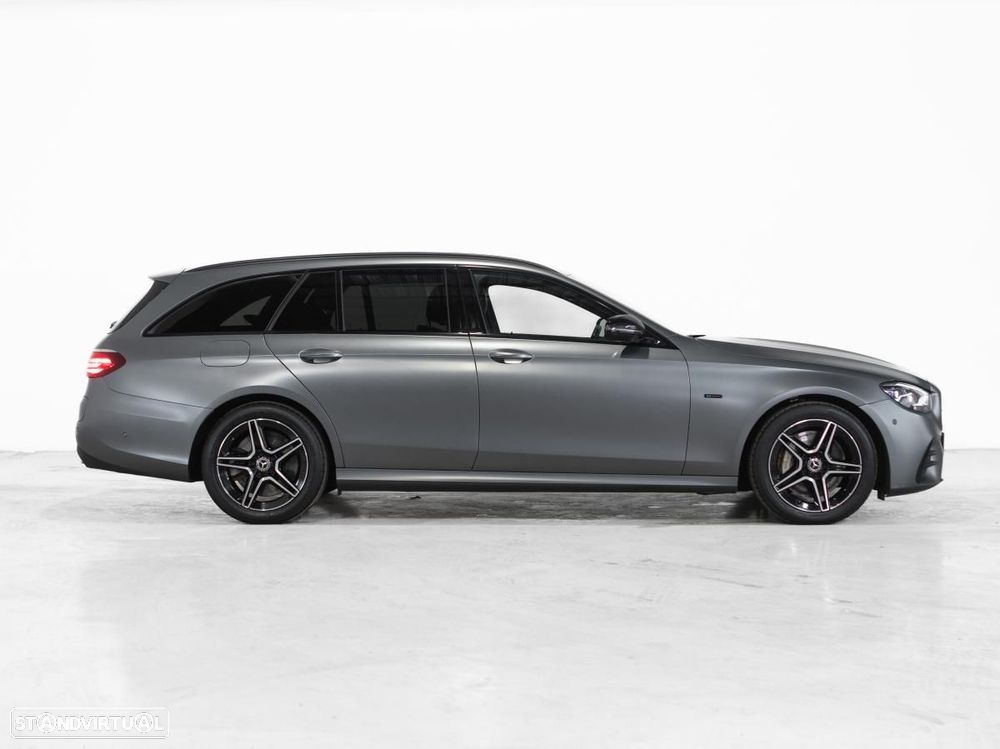 Mercedes-Benz E 300 de AMG Line - 2