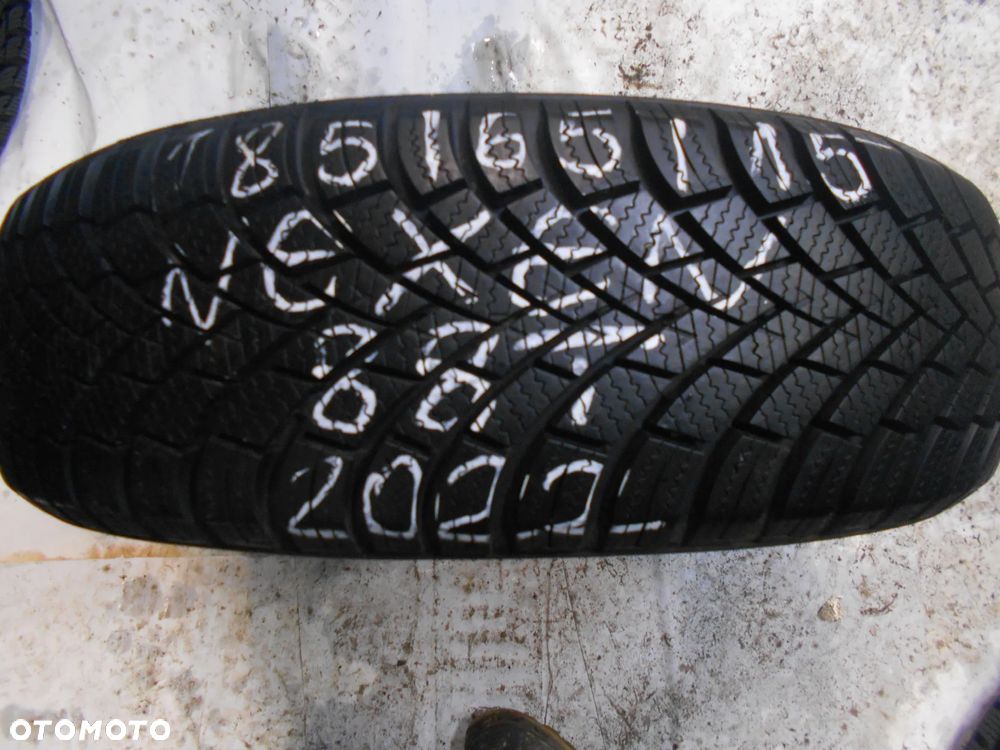 OPONA POJEDYNKA 185/65r15 NEXEN WINGUARD SNOW'G WH 21 DOT 2022 9MM - 1