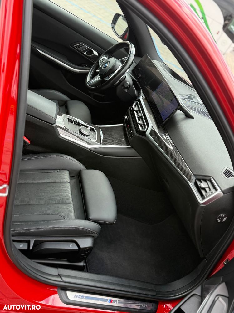 BMW Seria 3 320d xDrive AT MHEV - 31