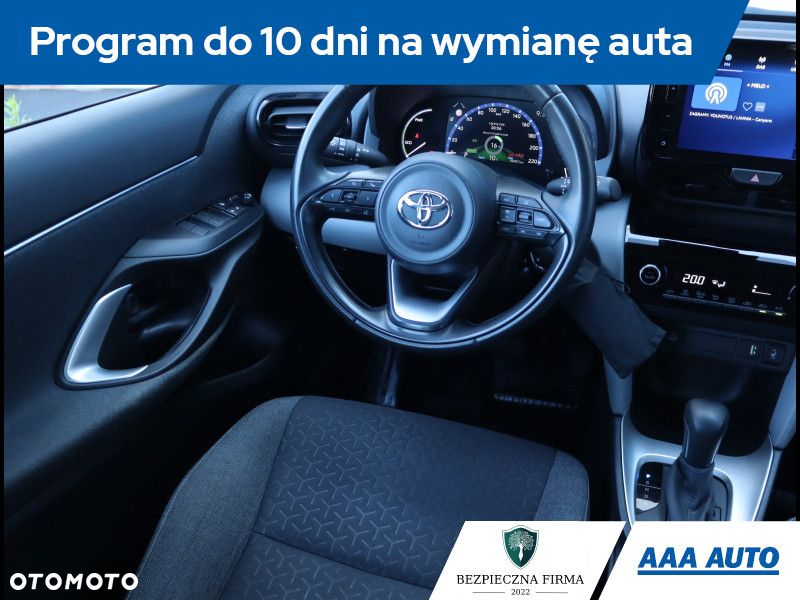 Toyota Yaris Cross - 8