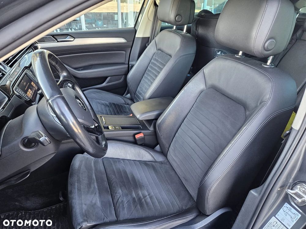 Volkswagen Passat 2.0 TDI BMT Highline - 25