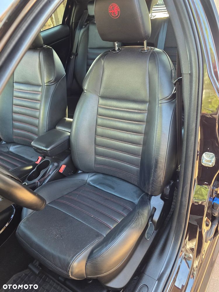 Alfa Romeo Giulietta 1.6 JTDM 16V - 21