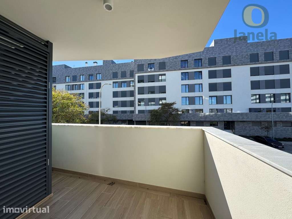 Apartamento T1 com PISCINA e GARAGEM - Grande imagem: 3/17