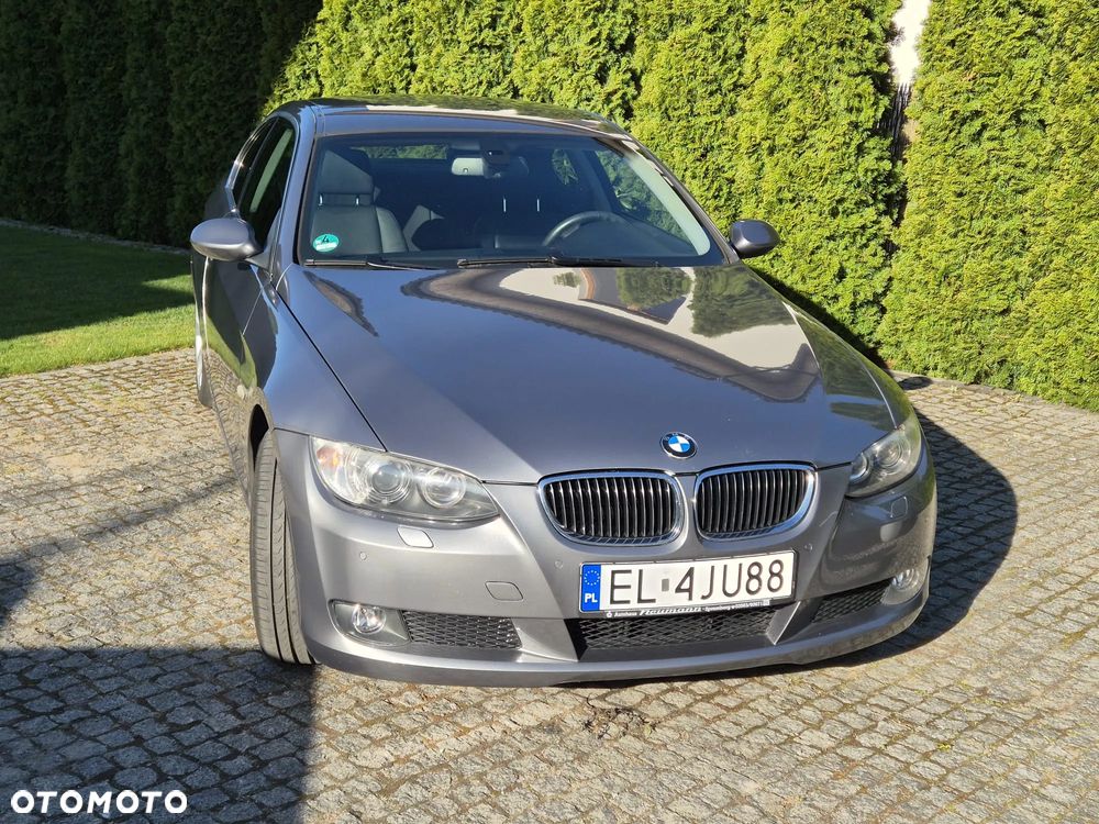 BMW Seria 3 325i M Sport Edition - 8