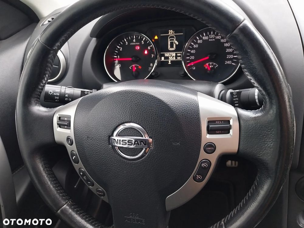 Nissan Qashqai 2.0 360 - 28