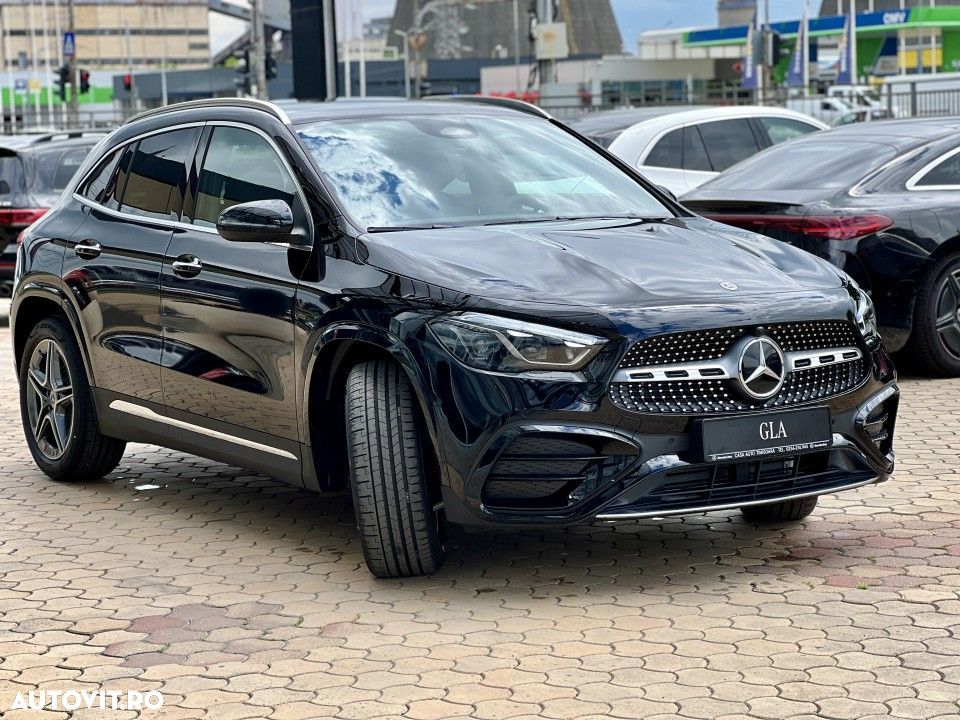 Mercedes-Benz GLA 200 d 4MATIC Aut. - 3