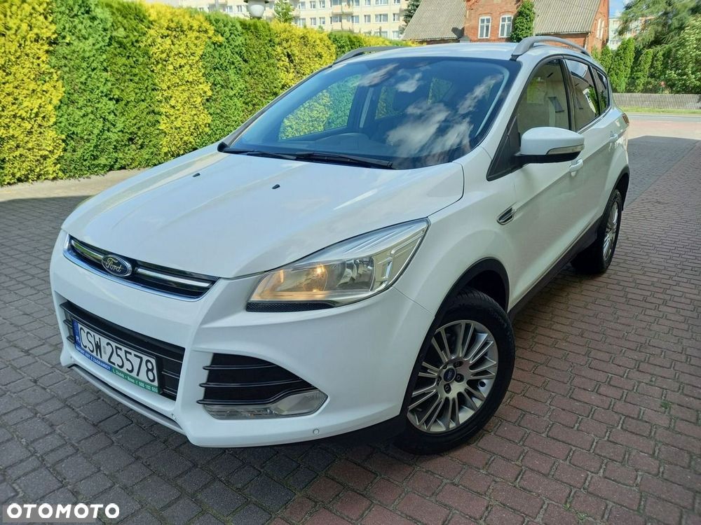 Ford Kuga 1.6 EcoBoost 2x4 Titanium - 1