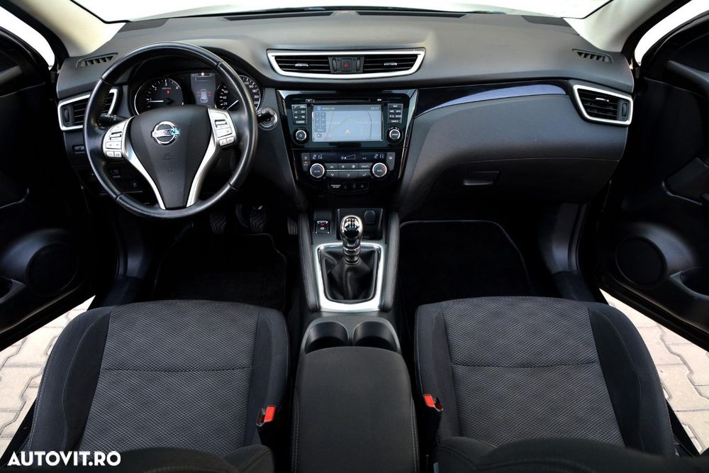 Nissan Qashqai 1.5 DCI TEKNA - 10
