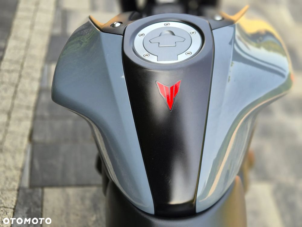 Yamaha MT - 16