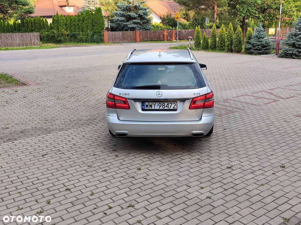 Mercedes-Benz Klasa E 200 CDI DPF BlueEFFICIENCY Automatik Avantgarde - 7