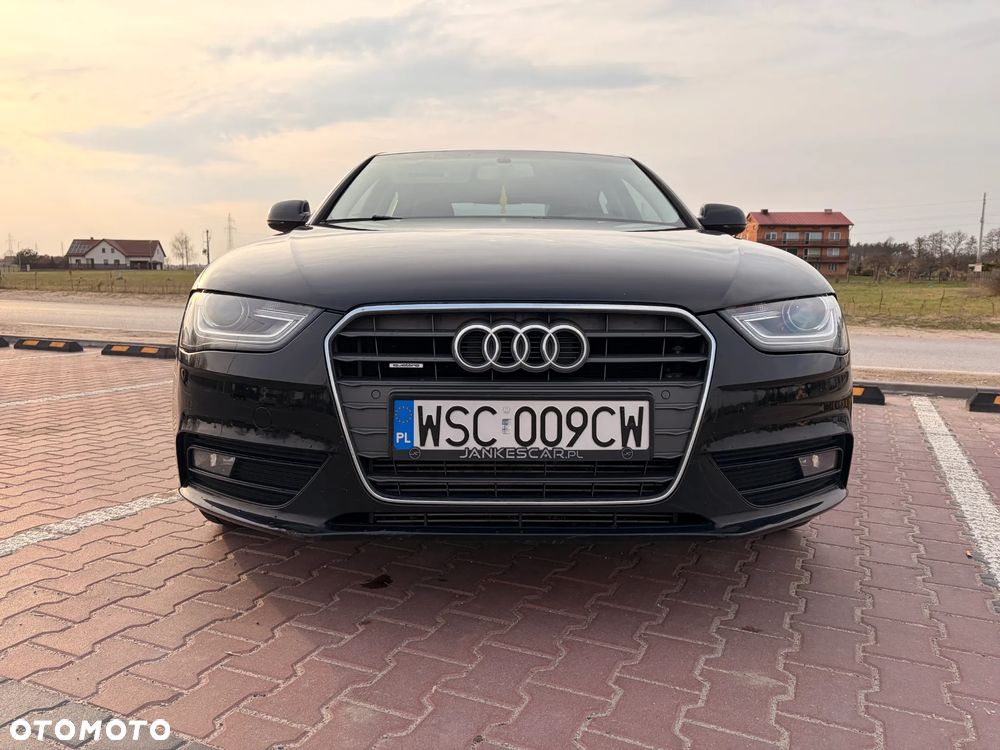 Audi A4 Limousine - 3