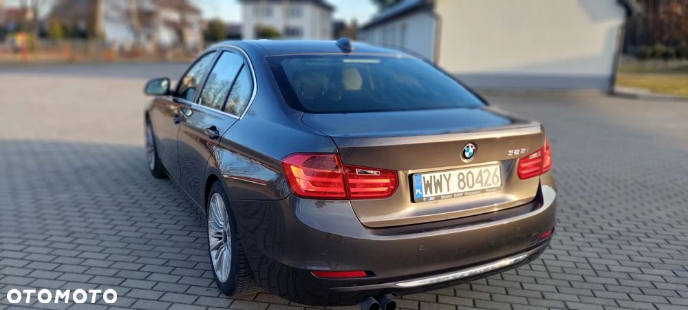BMW Seria 3 328i - 14