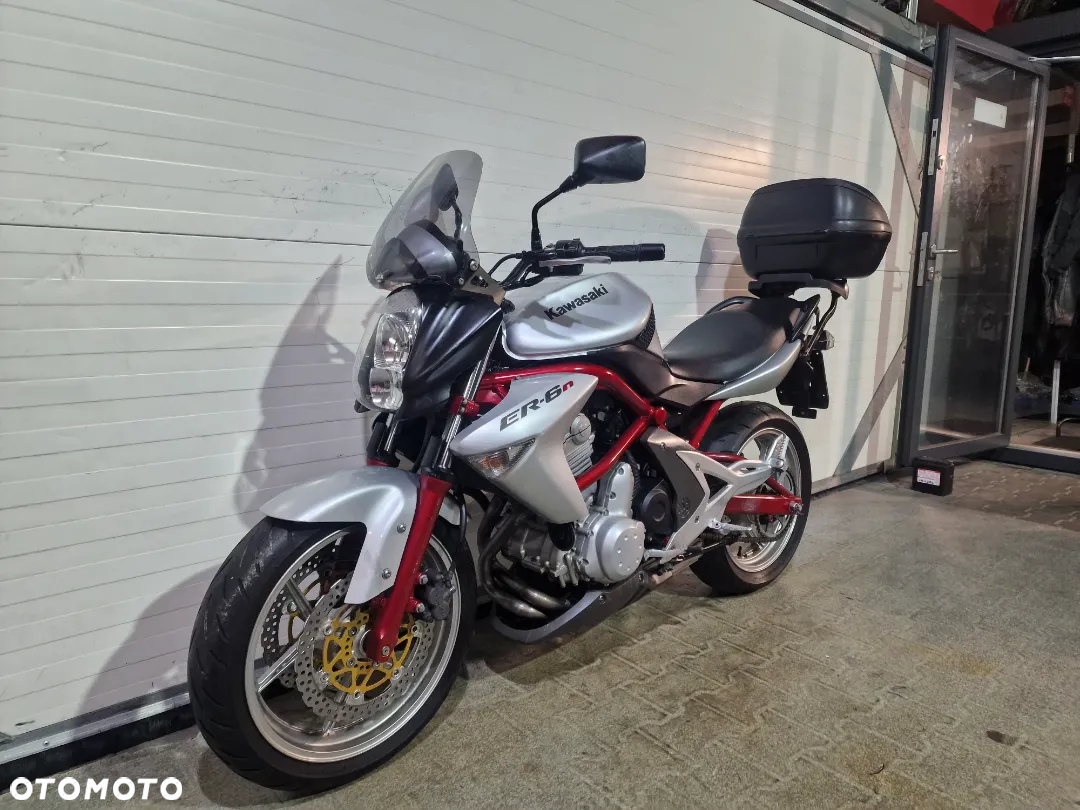 Kawasaki ER - 10