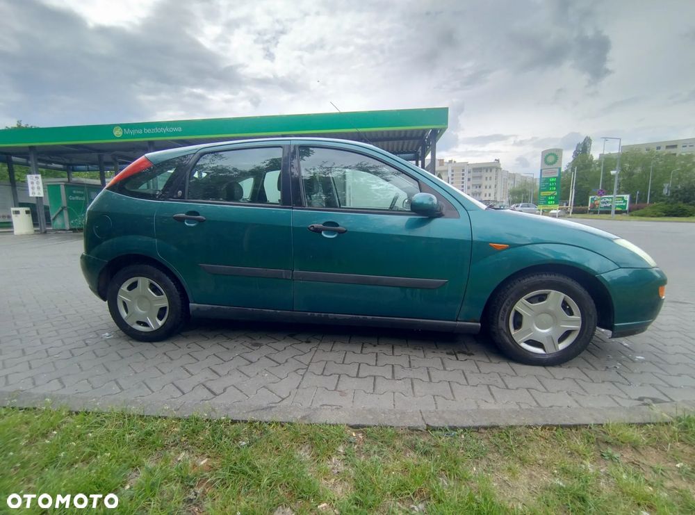 Ford Focus 1.6 Ghia - 4