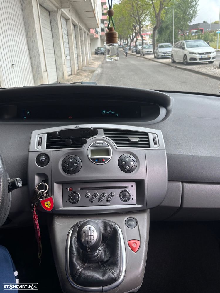 Renault Scénic 1.5 dCi Confort - 16