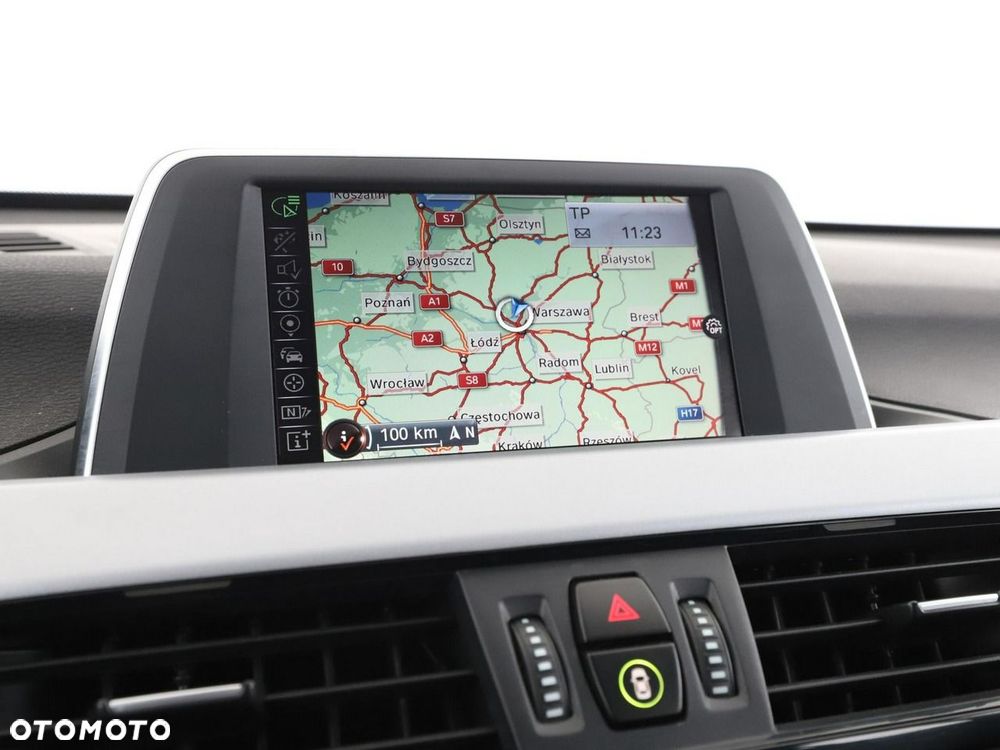 BMW X1 sDrive18d - 26