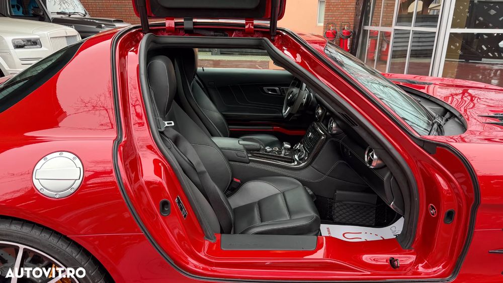 Mercedes-Benz SLS AMG Coupe AMG SPEEDSHIFT DCT - 13