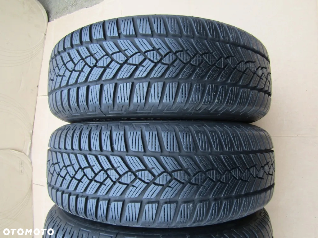 4x Felgi Koła 16 Dacia Duster OE I II / 6,5j 5x114,3 ET50 Opony 215/65 - 13