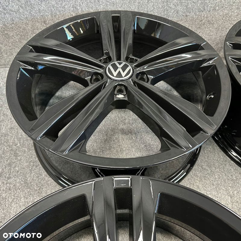 KOMPLET FELG VW T-ROC 2G 2GA 2GA601025G SEBRING 18” 18 - 5